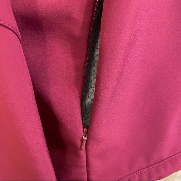 North Face APEX Burgandy Soft Shell Fleece Lined Fall Winter Jacket Size Medium - Picture 10 of 12